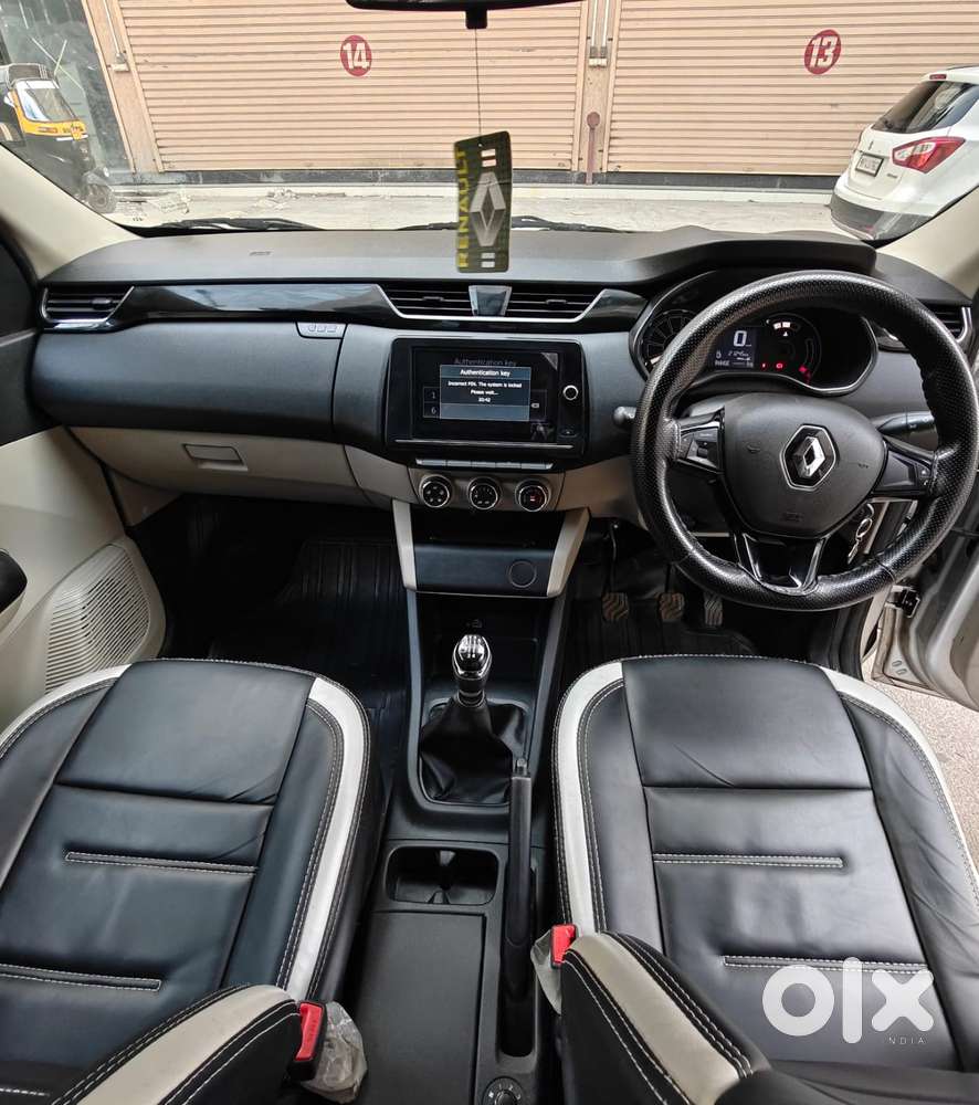 Renault Triber Rxt, 2022, Petrol