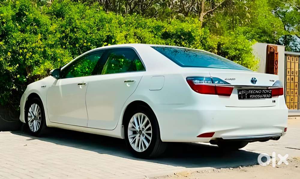 Toyota Camry Hybrid 2.5, 2015, Petrol