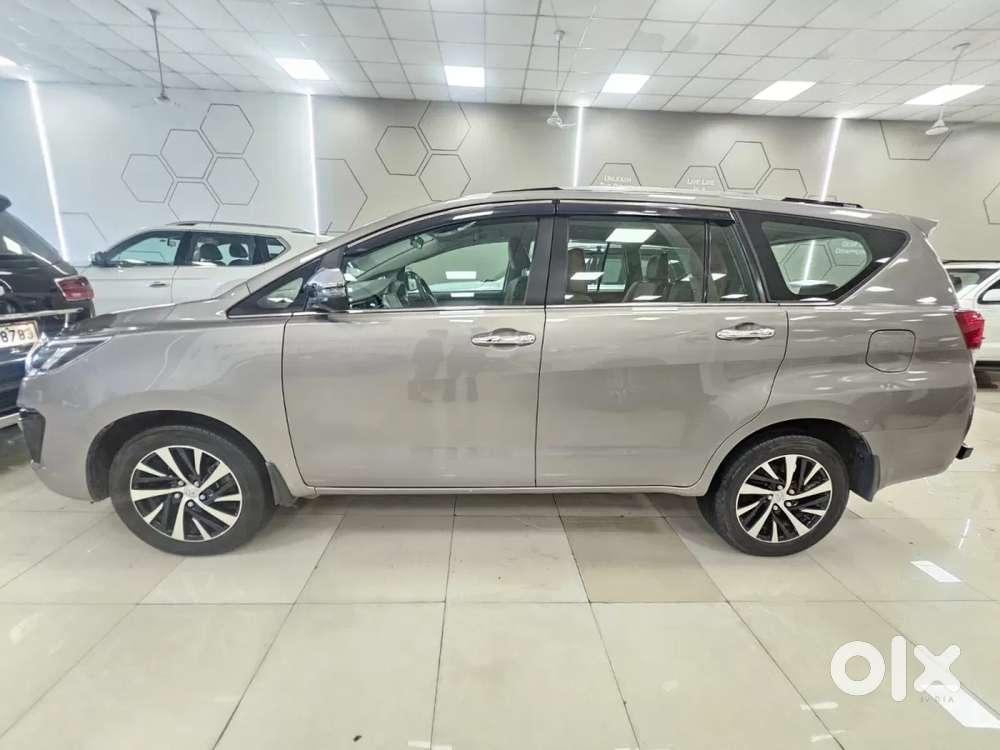 Toyota Innova Crysta [2020-ongoing] 2.4 Zx At 7 Str, 2022, Diesel