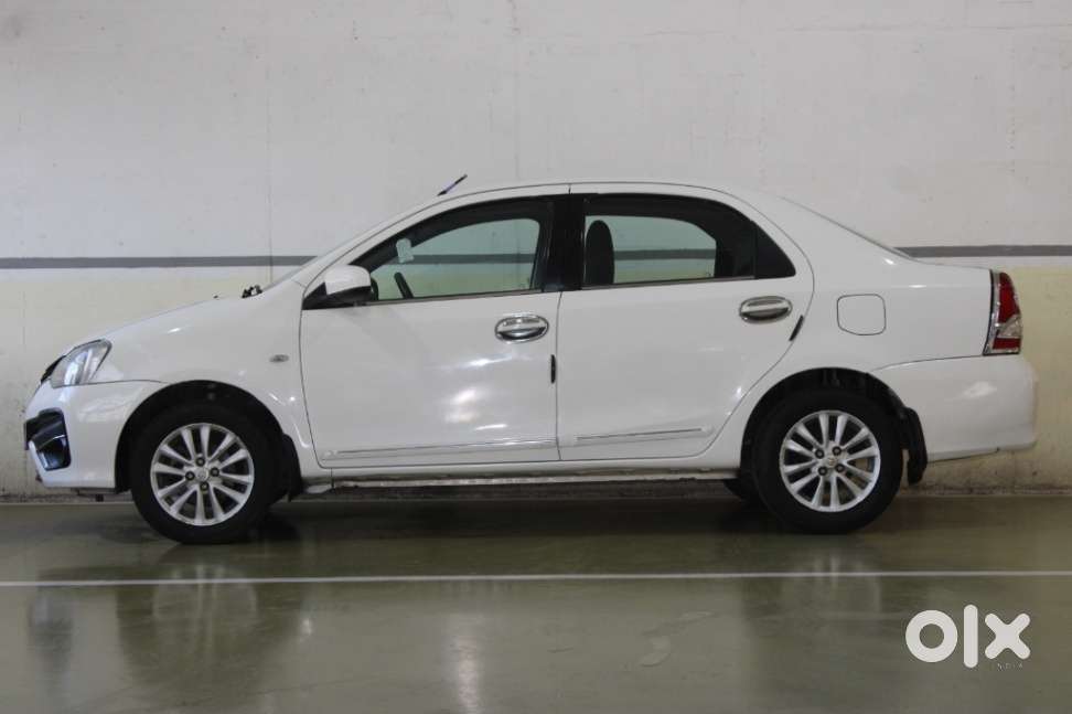 Toyota Etios 2010-2012 G, 2011, Petrol