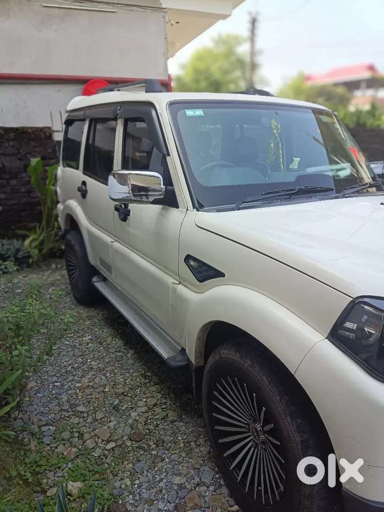 Mahindra Scorpio 2021 Diesel Manual