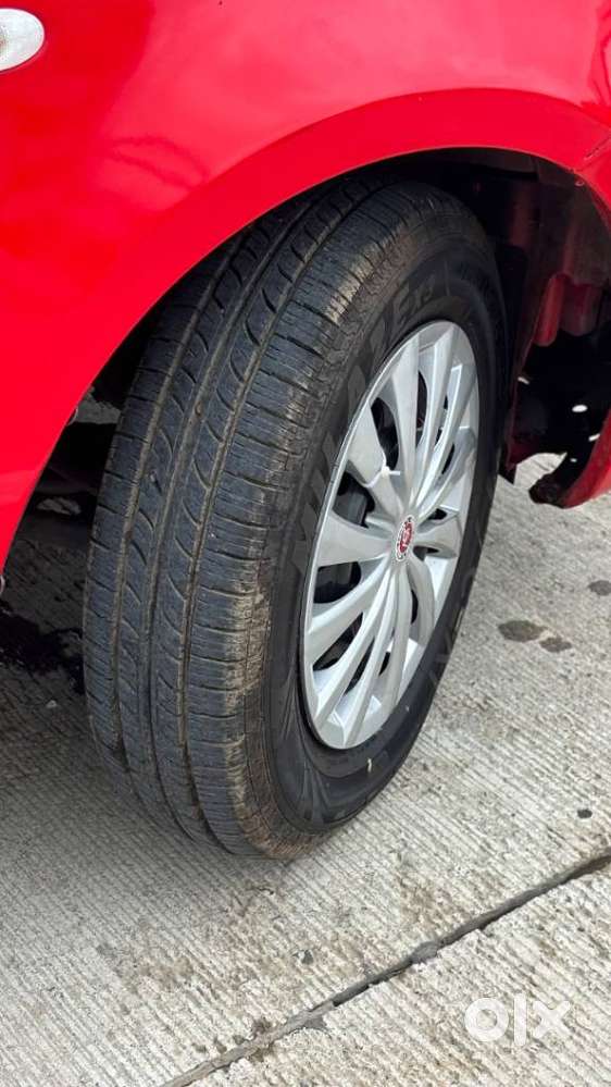 Maruti Suzuki Swift Vxi, 2011, Petrol