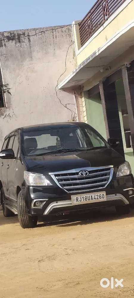 Toyota Innova 2012 Diesel 300000 Km Driven