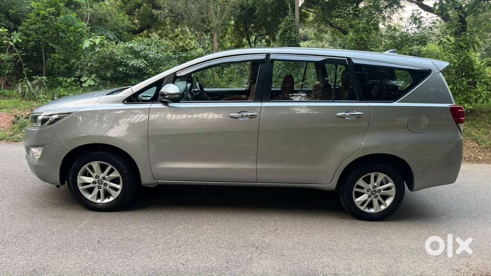 Toyota Innova Crysta 2.7 Gx At, 2019, Diesel
