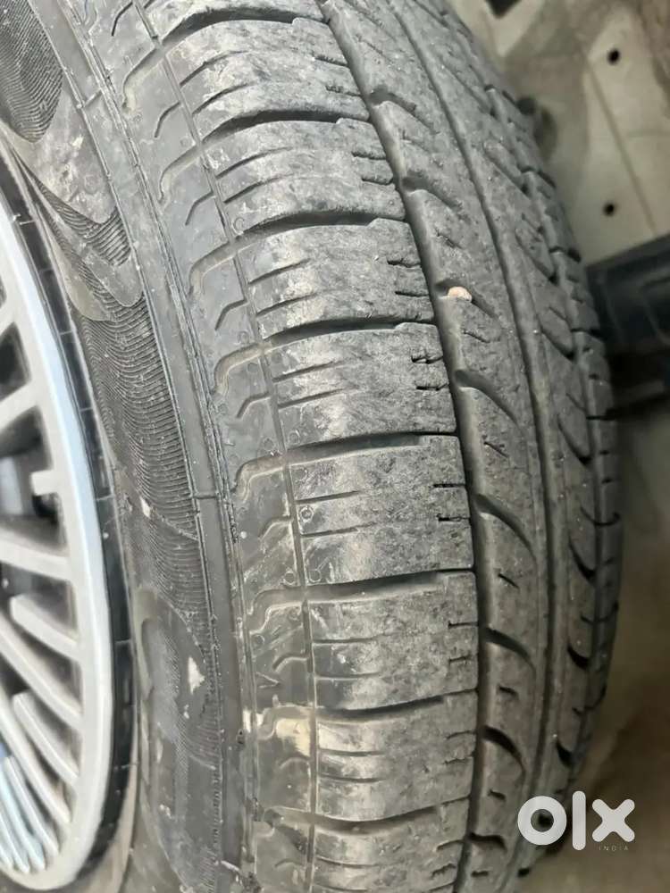 Maruti Suzuki Swift Dzire 2012