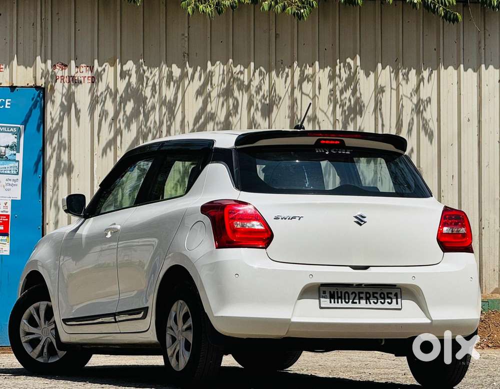 Maruti Suzuki Swift Vxi Optional, 2022, Petrol