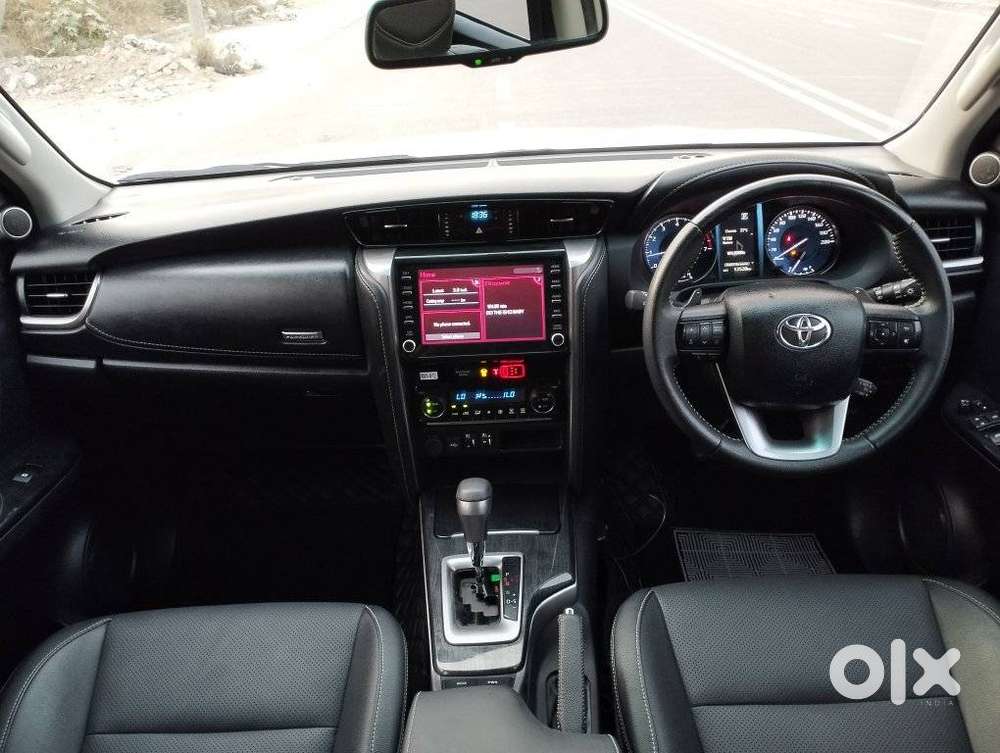 Toyota Fortuner 4x2 At 2.7 Petrol, 2025, Petrol