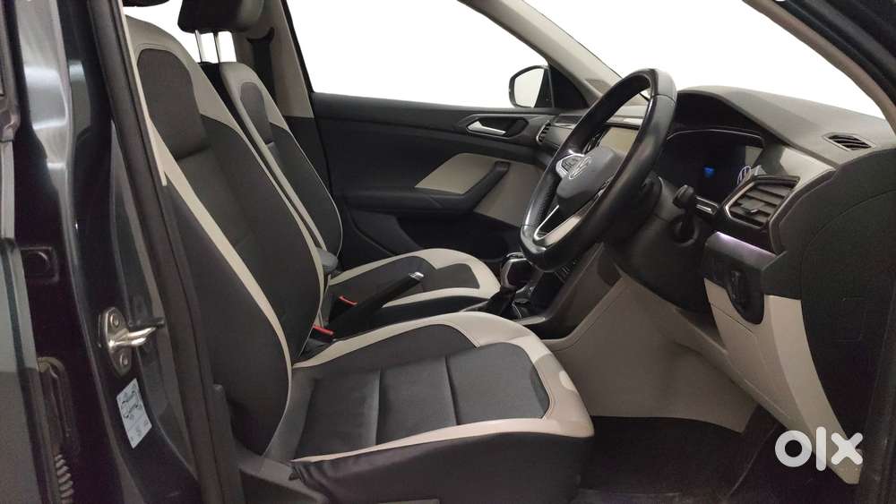 Volkswagen Taigun 1.0 Tsi Topline At, 2023, Petrol