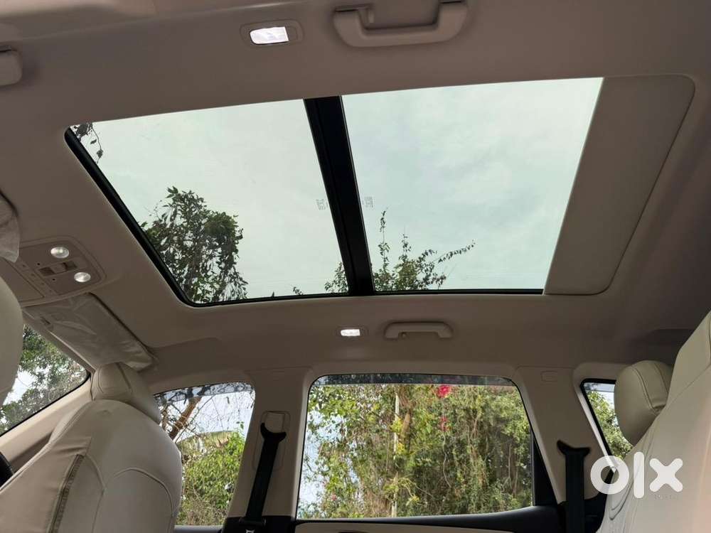 2022 Mahindra Xuv700 Ax5 Automatic