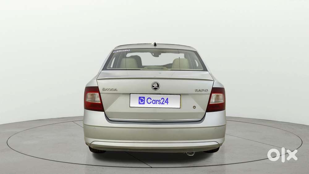 Skoda Rapid 1.6 Mpi At Style, 2017, Petrol