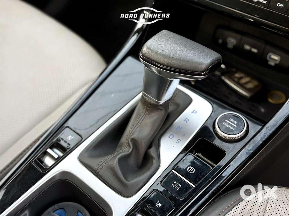 Hyundai Creta Sx (o) 1.5 Petrol Cvt, 2024, Petrol