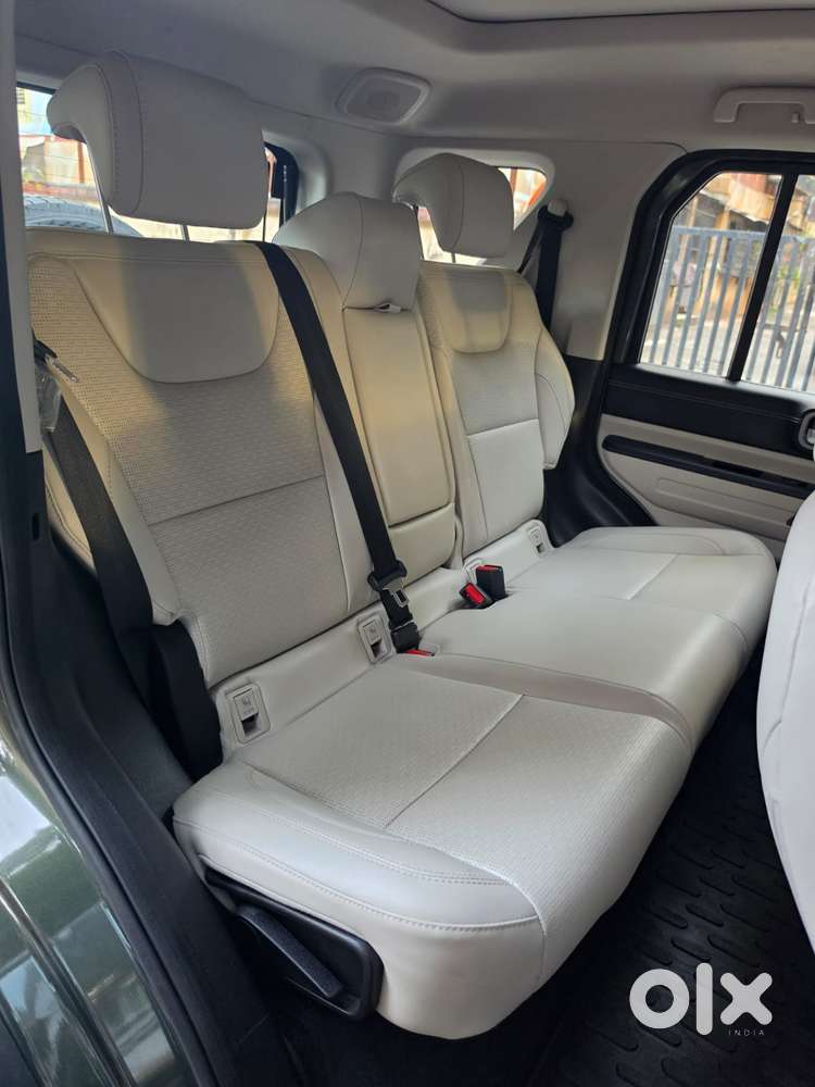 Mahindra Thar Roxx Ax7l Rwd Diesel At, 2025, Diesel