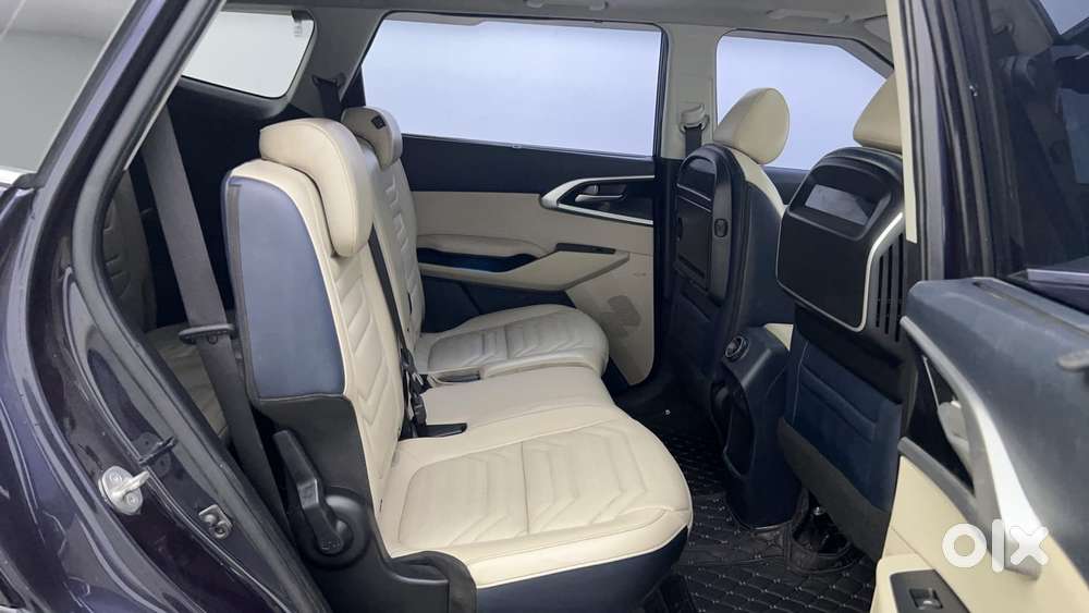 Kia Carens 1.5 Luxury Plus Turbo 7 Str, 2023, Petrol