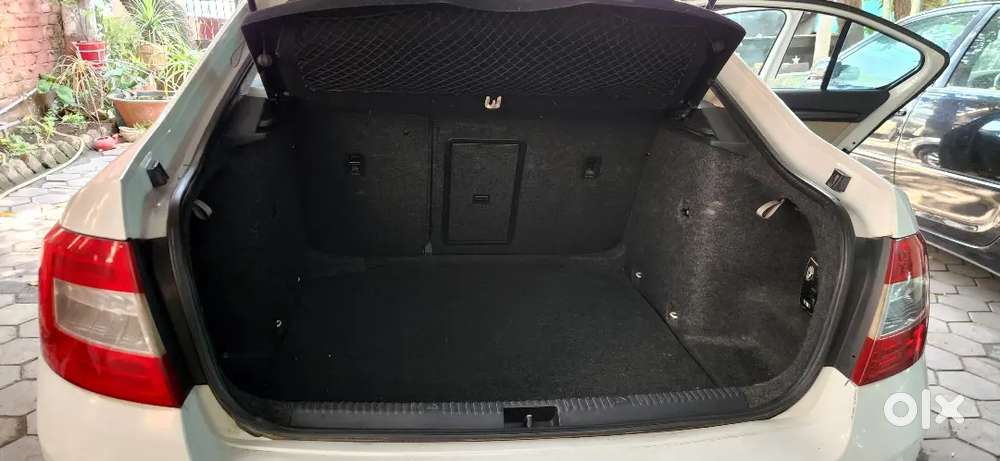 Skoda Octavia Elegance 2014 Well Maintained