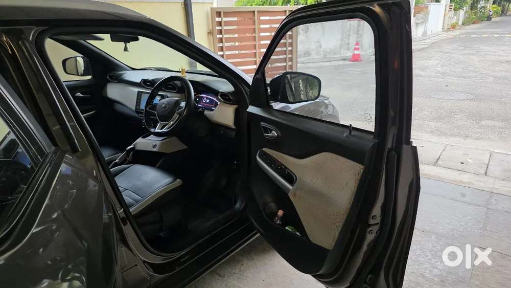 Showroom Maintained Nissan Magnite Xv Turbo Cvt 2022 Petrol Automatic