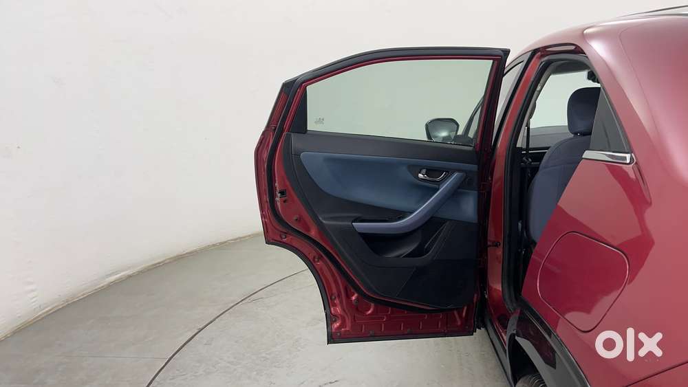 Tata Curvv Creative Plus S 1.2 Revotron Petrol 7dca, 2025, Petrol