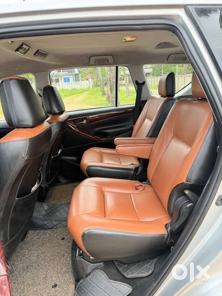Innova Crysta 2.8g Auto - 2019reg - 80k Kms
