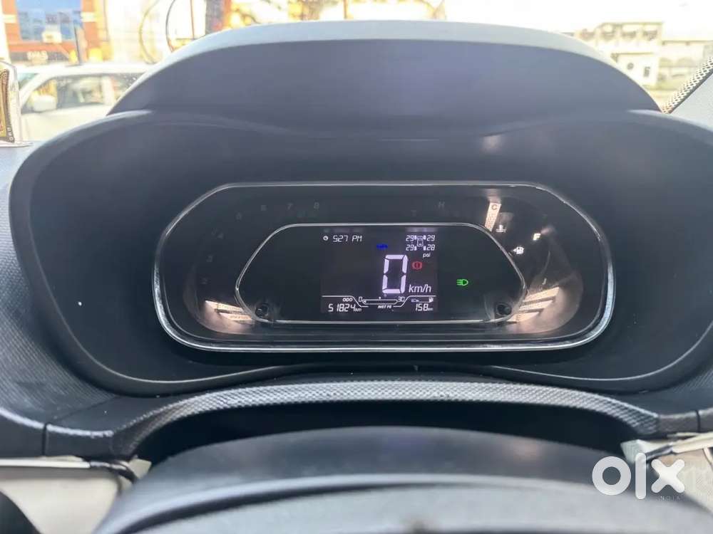 Tata Nexon Xz+ Optional (gps Model)