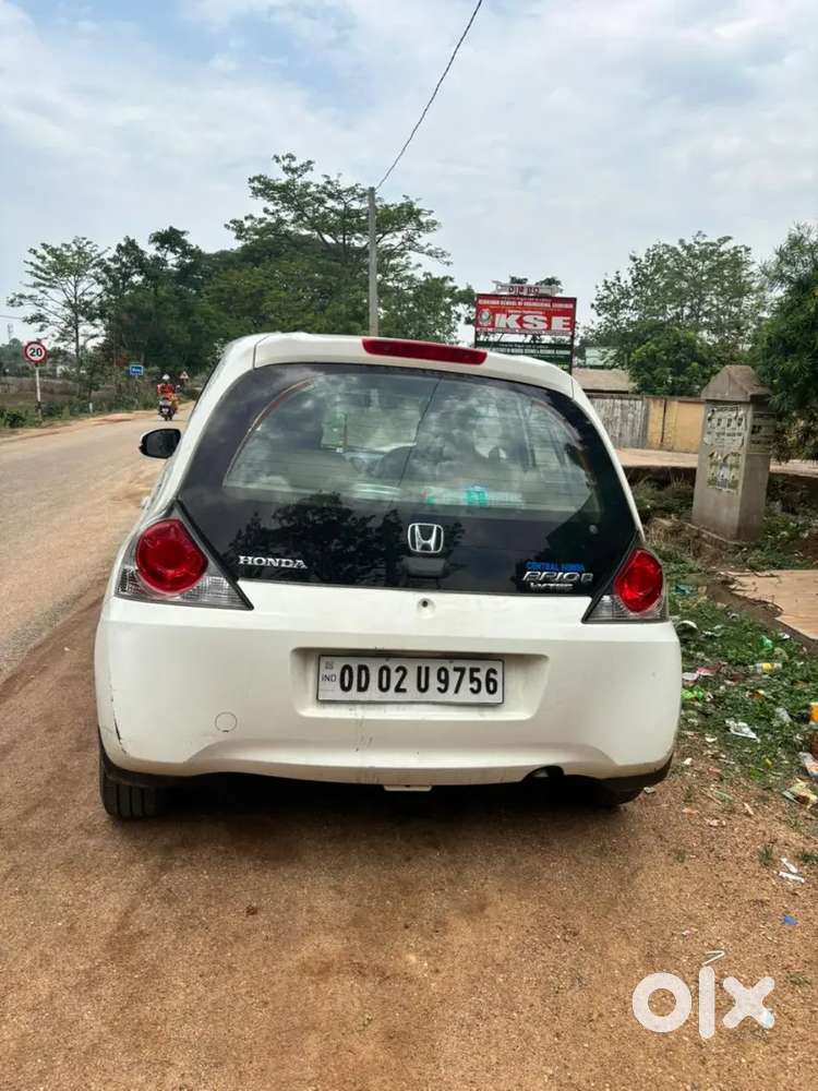 Honda Brio 2015 Petrol Well Maintained