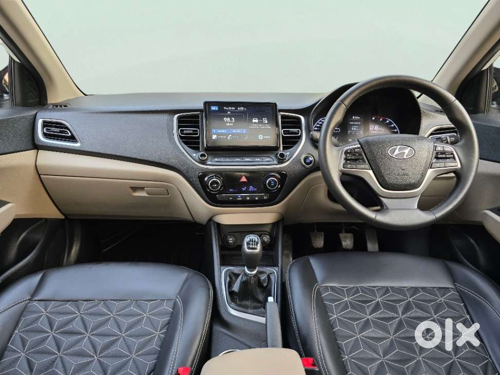 Hyundai Verna 1.5 Sx Petrol Mt, 2022, Petrol