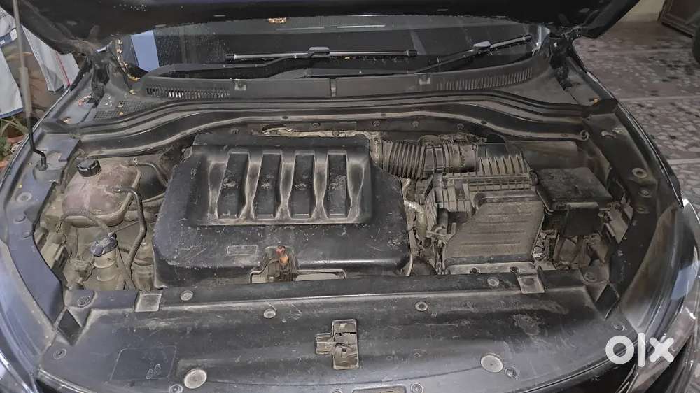 Mahindra Xuv700 2022 Petrol Well Maintained