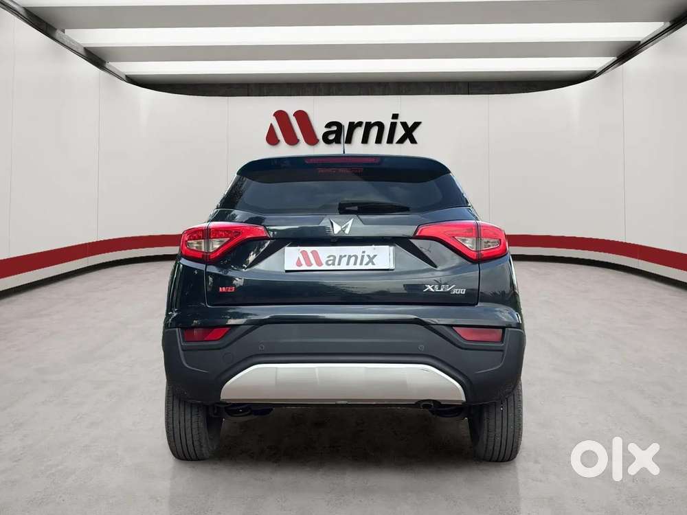 Mahindra Xuv300 W8, 2023, Petrol