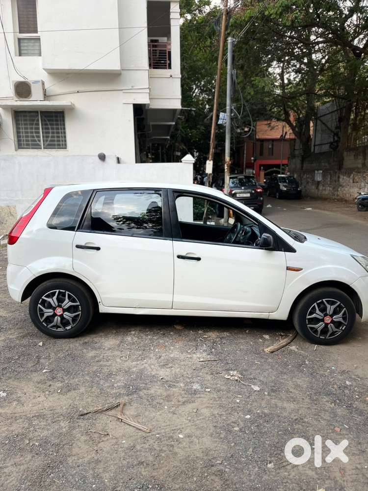 Ford Figo Petrol 2011
