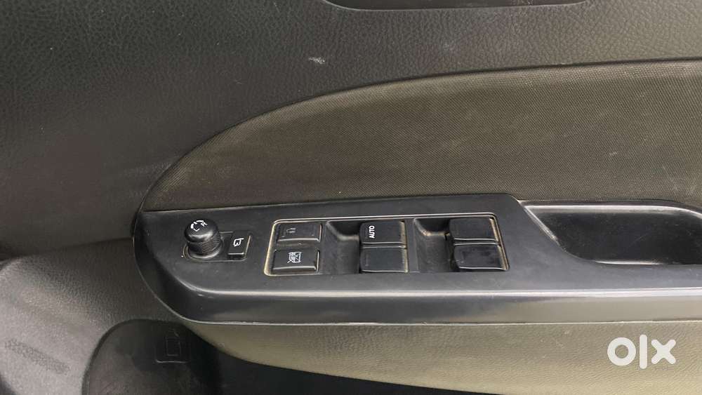 Maruti Suzuki Swift Vxi, 2015, Petrol