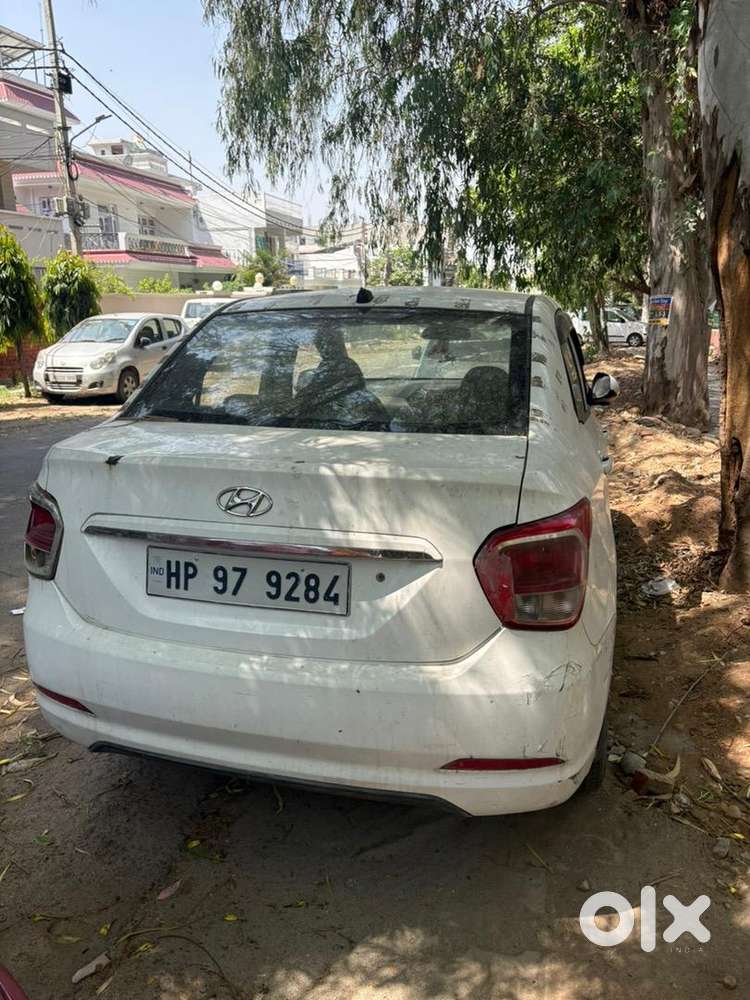 Hyundai Xcent 2016 Petrol Well Maintained