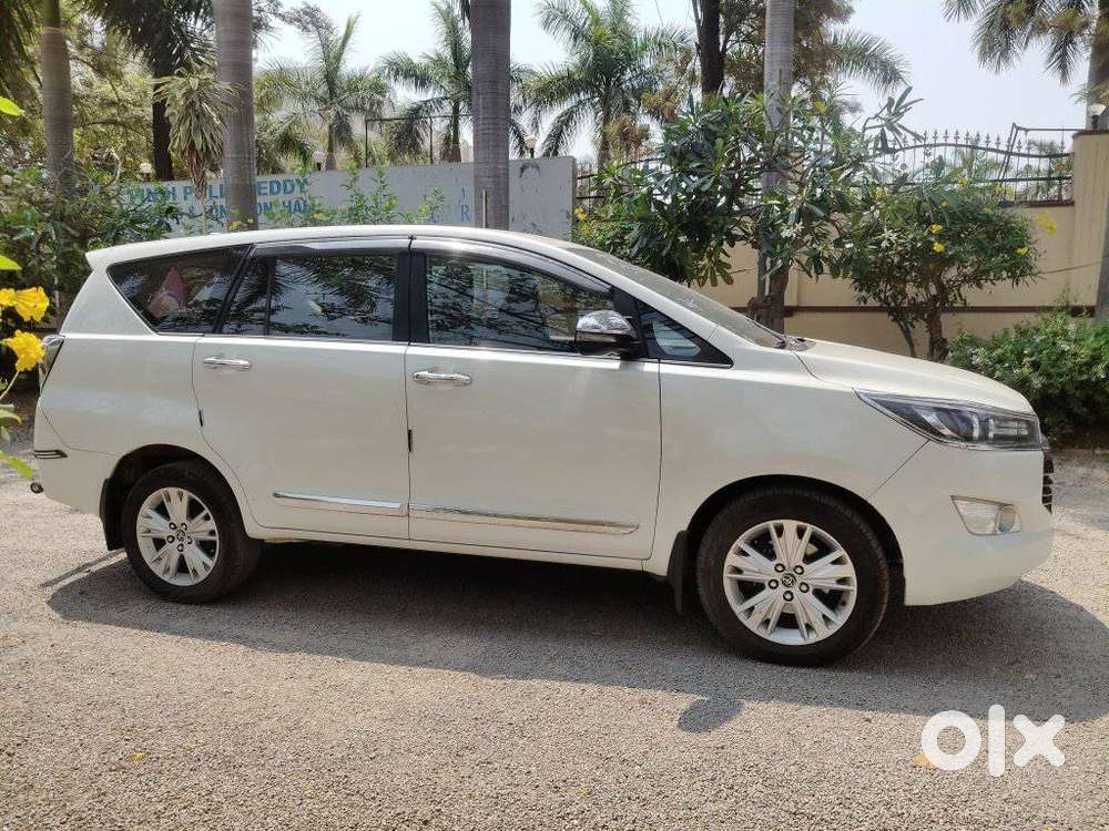 Toyota Innova Crysta 2.4 Z 7 Str, 2016, Diesel