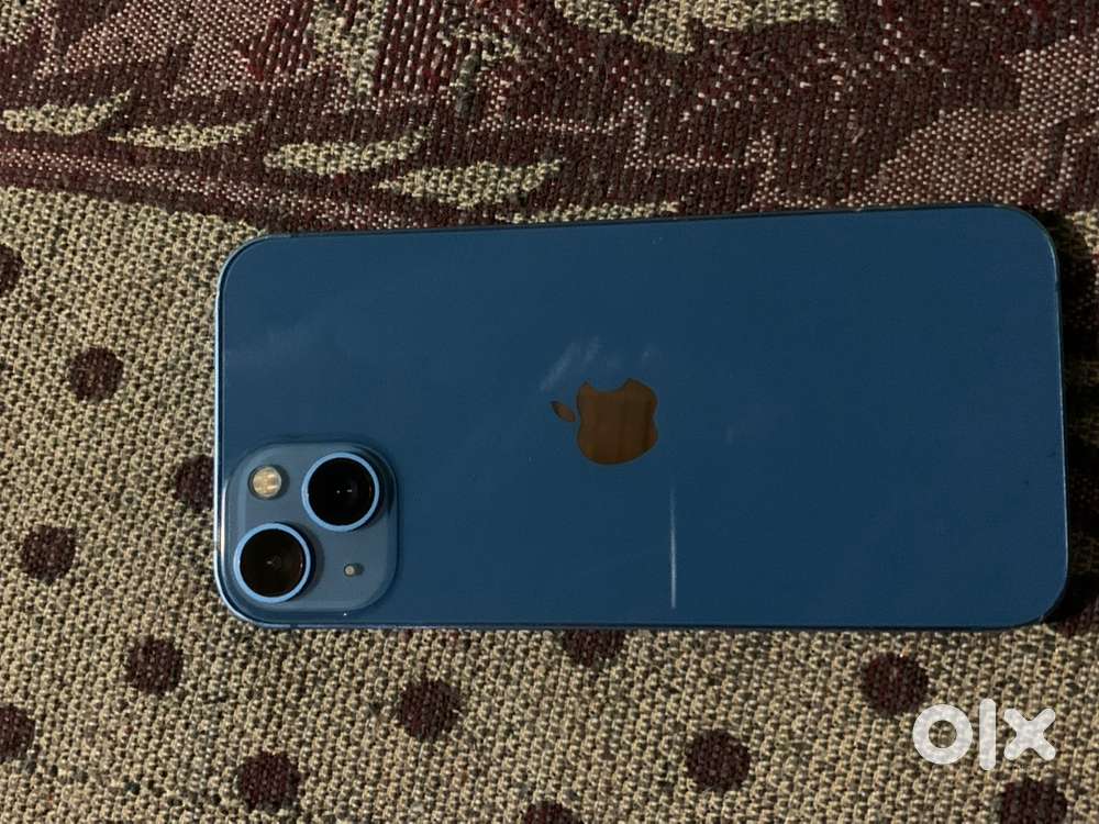 Iphone 13 blue colour