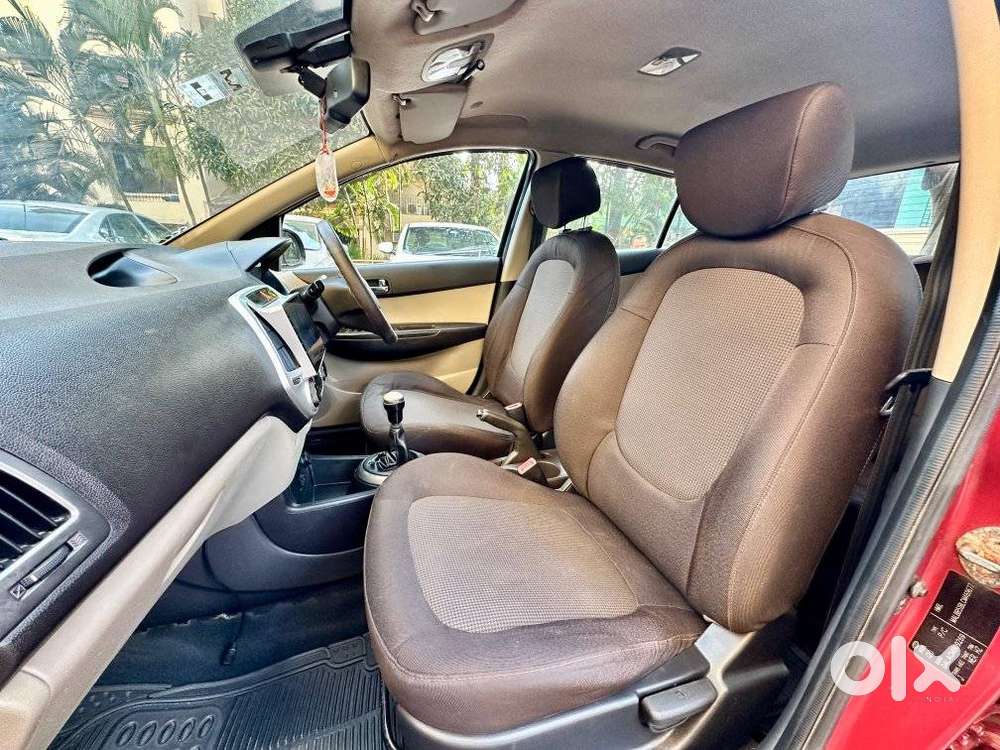 Hyundai I20 Sportz 1.2 Vtvt, 2012, Petrol