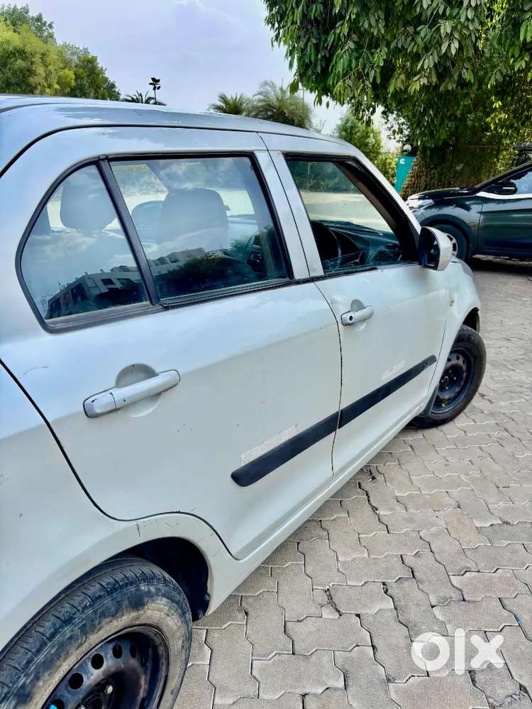 Maruti Suzuki Dzire 2017 Cng & Hybrids 74400 Km Driven