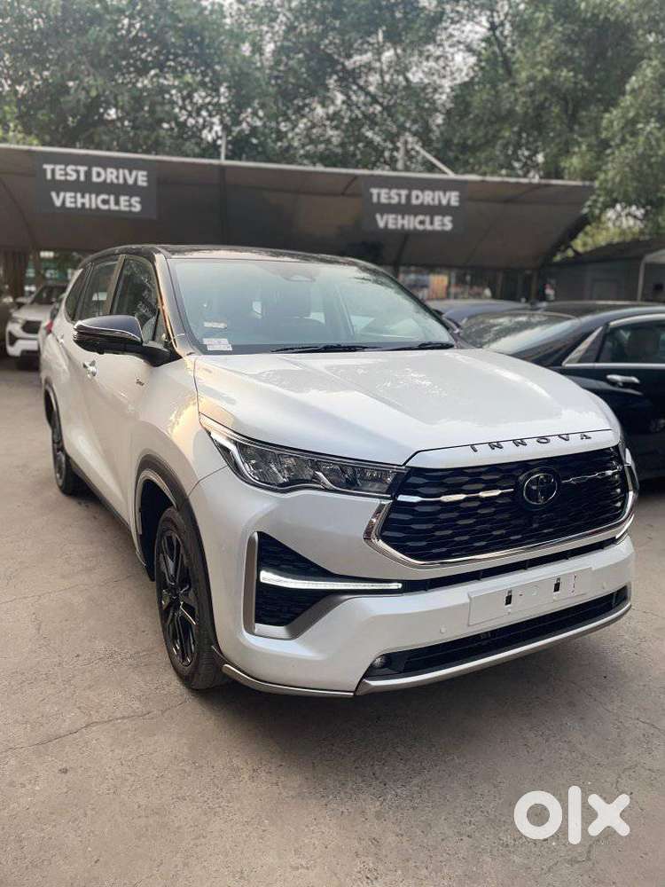 Toyota Innova Hycross 2.0 Zx (o) Hybrid 7 Str, 2026, Petrol