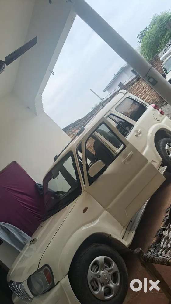 Mahindra Scorpio Classic 2011
