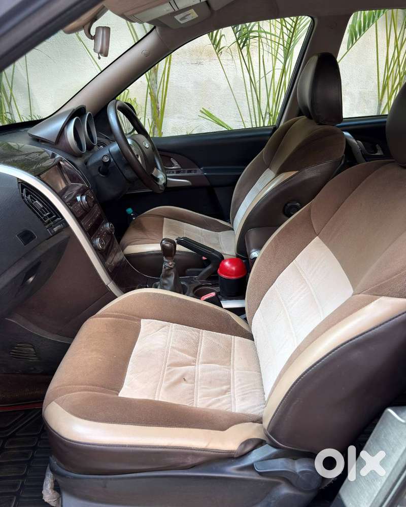 Mahindra Xuv500 W08 First Owner