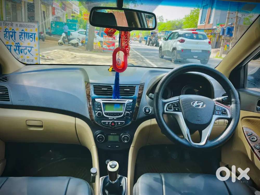 Hyundai Verna 1.6 Sx 2012