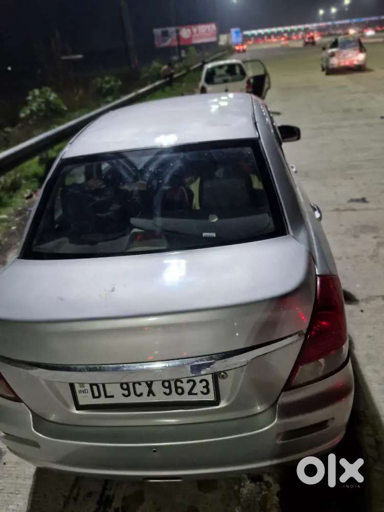 Maruti Suzuki Dzire 2011