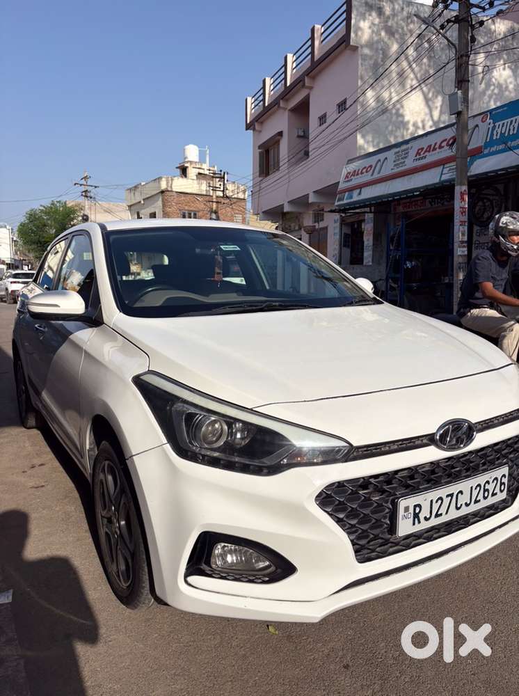 Hyundai Elite I20 Asta (o) 2018  Top Model  White  Vip No. 2626