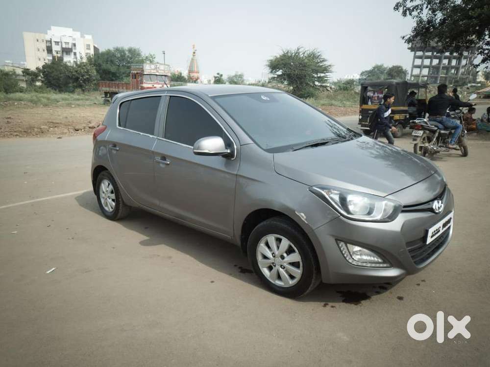 Hyundai I20 2012 Diesel 180000 Km Driven Good Condition
