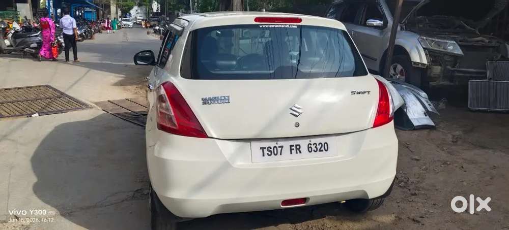 Swift 2017 Maruti Suzuki 2nd Owner Lxi