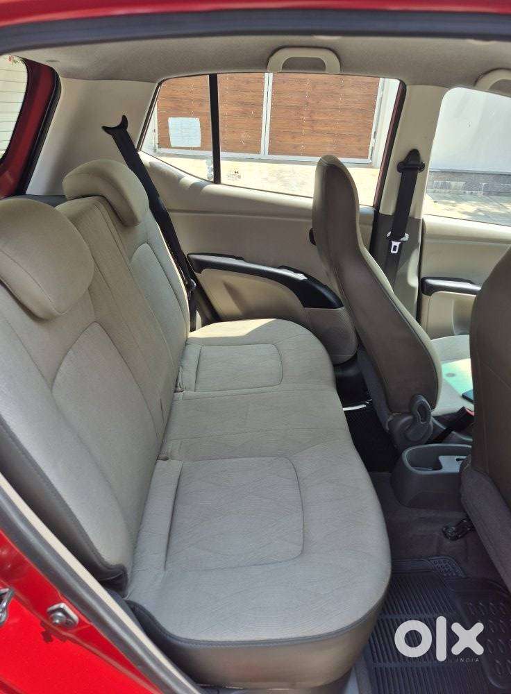 Hyundai I10 Sportz, 2012, Petrol