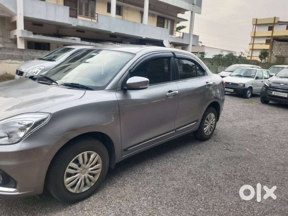 Maruti Suzuki Dzire 1.2 Vxi, 2022, Petrol