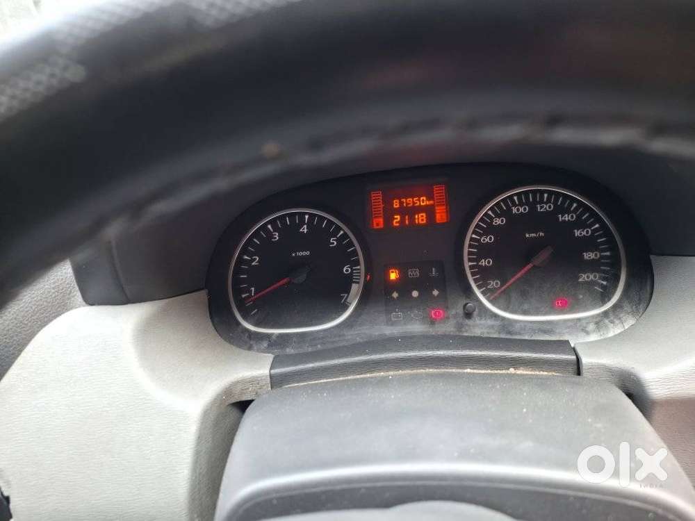 Renault Duster Rxe, 2013, Petrol