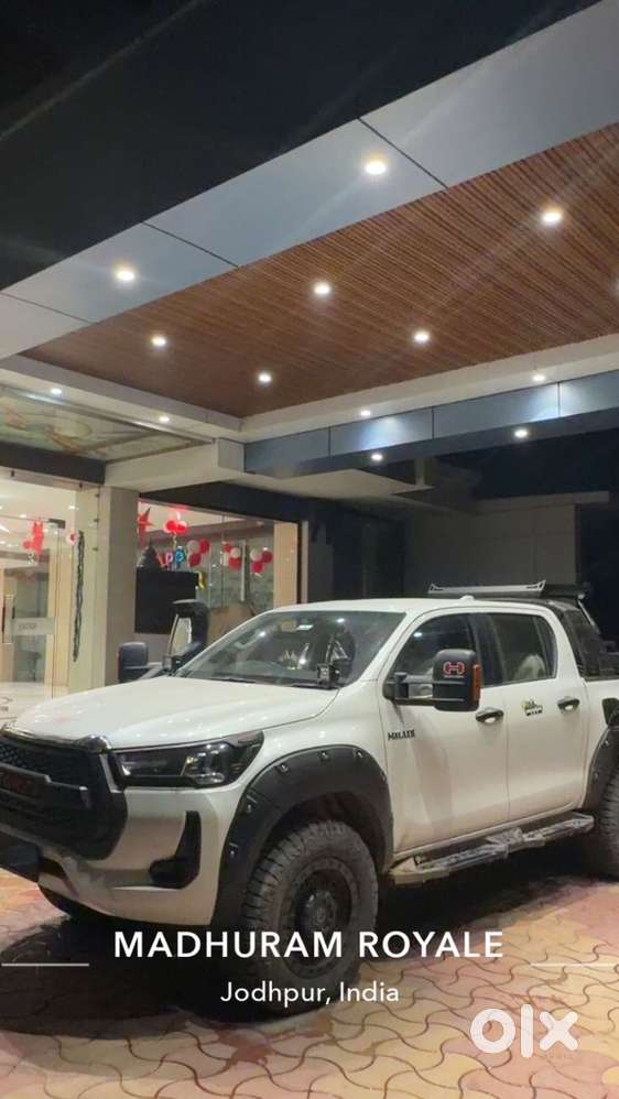 Hilux High At. 4*4 (white Colour) All Service Recod