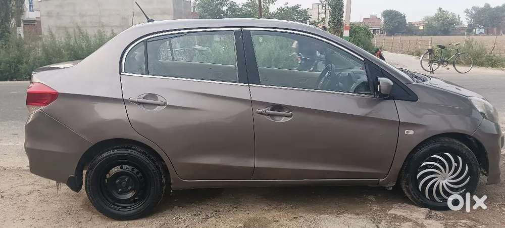Honda Amaze 2013 Diesel Well Maintained