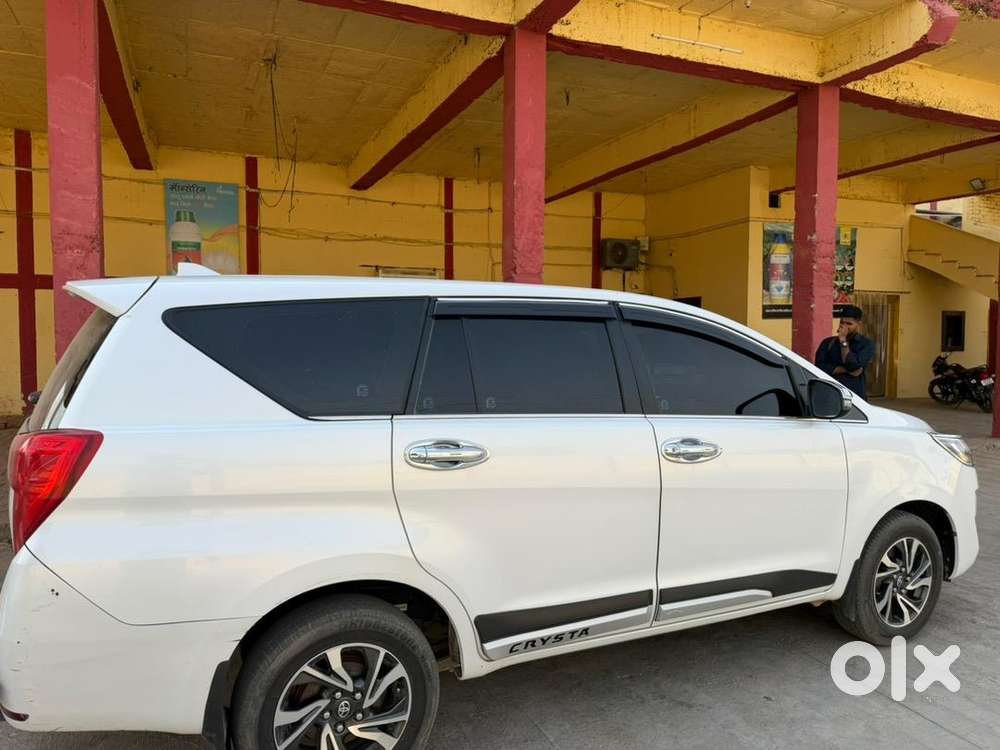 Toyota Innova Crysta 2024 Diesel 60000 Km Driven