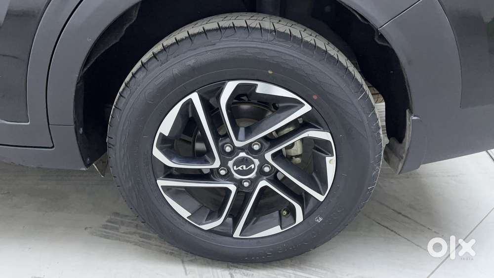 Kia Carens 1.4 Prestige Plus Turbo 7 Str, 2022, Petrol