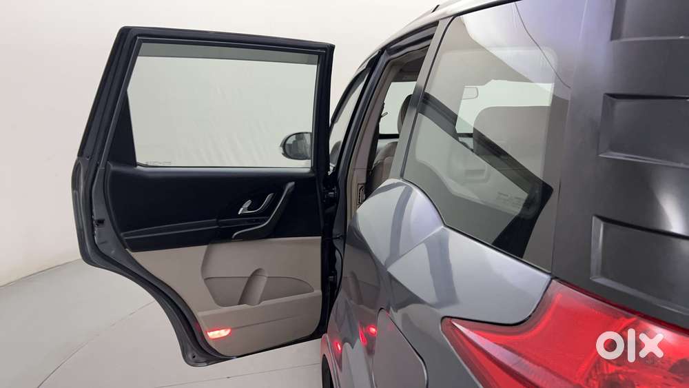 Mahindra Xuv500 W8, 2017, Diesel