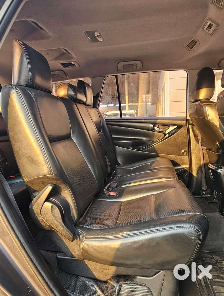 Toyota Innova Crysta G 8 Str, 2016, Diesel